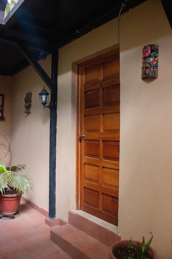Casa Irma Hotel Guatemala City Exterior foto